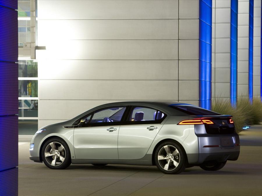 Chevrolet Volt Production Show Car 2011 года  (фото 43 из 55)